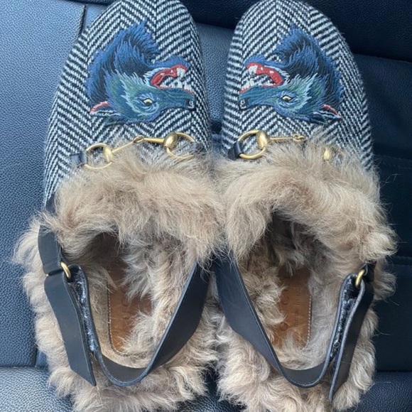 gucci slides wolf head